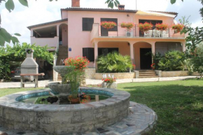 Paola Apartment